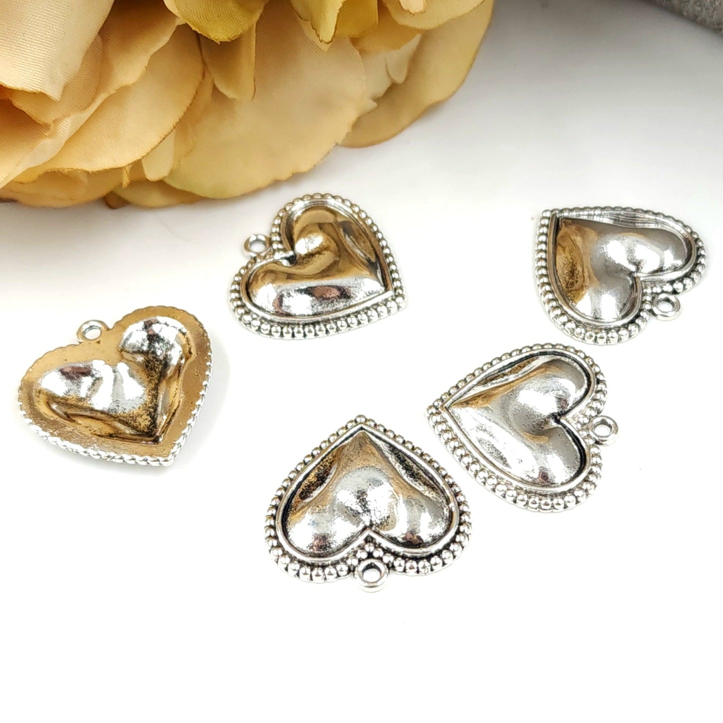 Z) Full Heart Charm - Silver