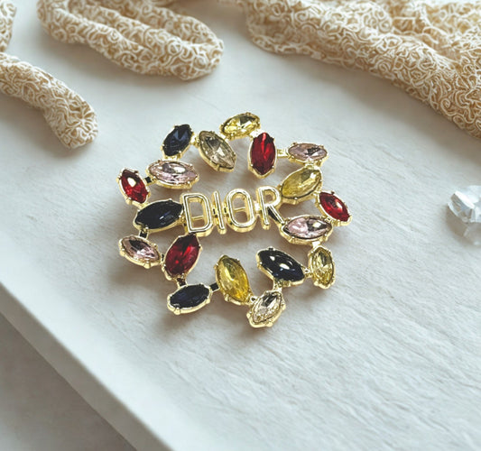 Z) DR Floral Brooch