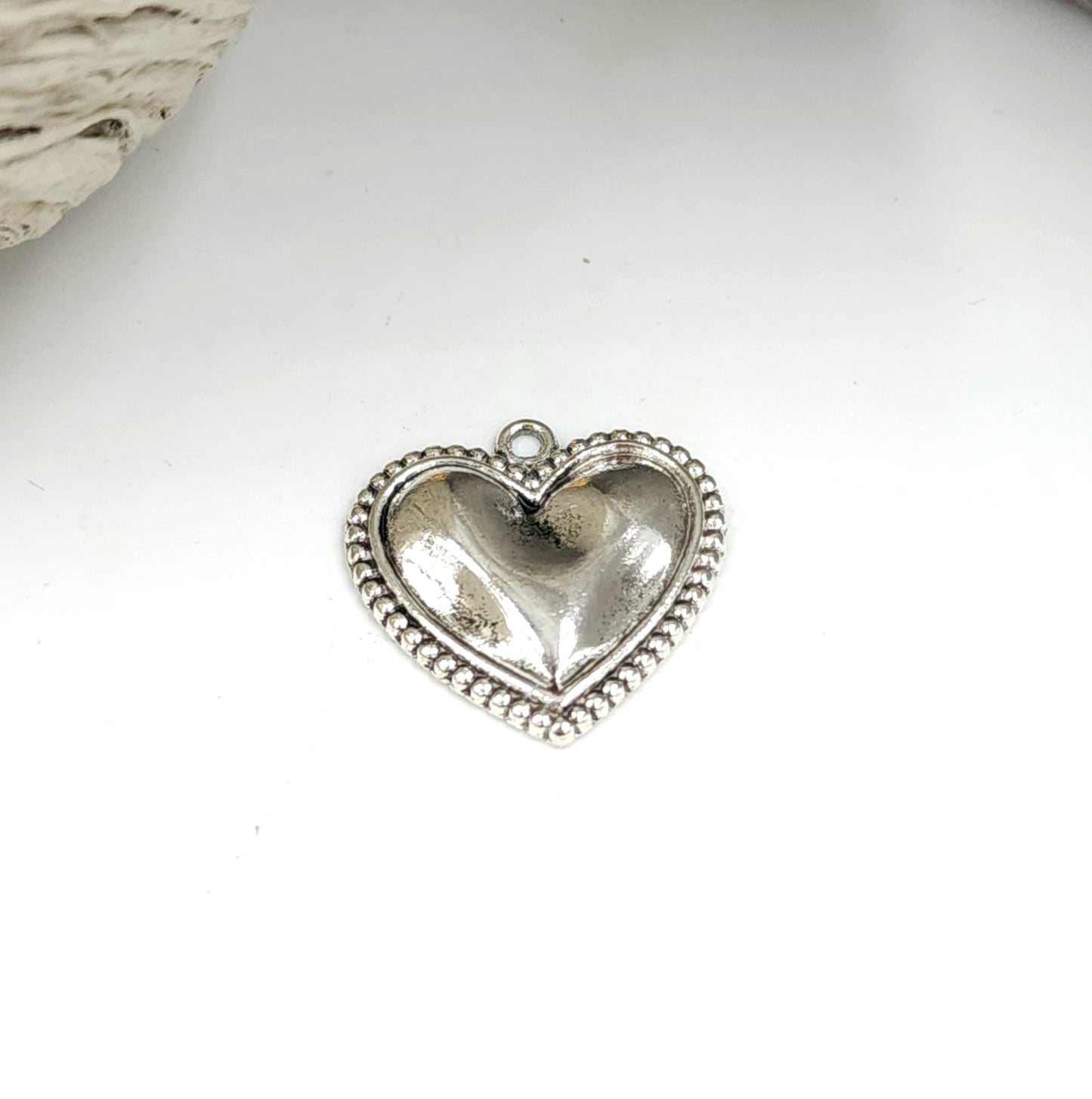 Z) Full Heart Charm - Silver