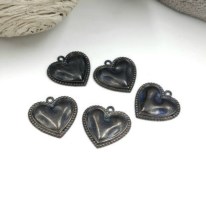 Z) Full Heart Charm - Matte Black