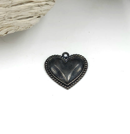 Z) Full Heart Charm - Matte Black