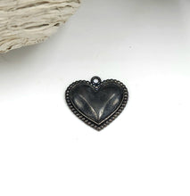Load image into Gallery viewer, Z) Full Heart Charm - Matte Black
