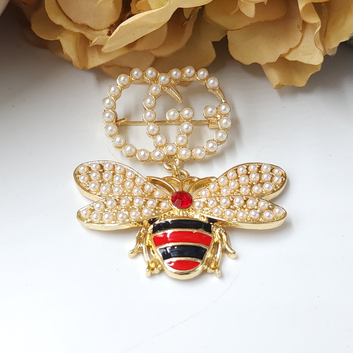 Z) GG Bee Brooch