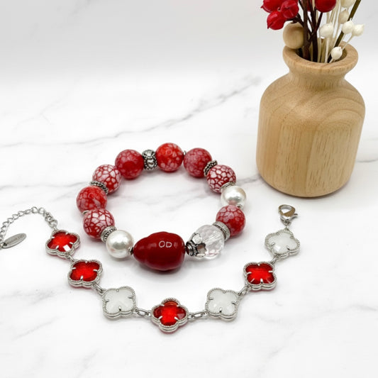 AR) Red & White Clover Box Set