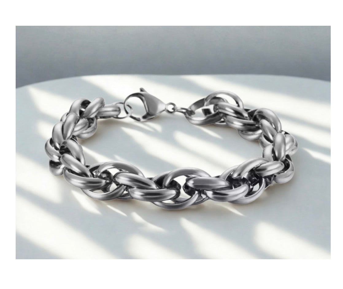 MT) Interlock Link Chain Bracelet