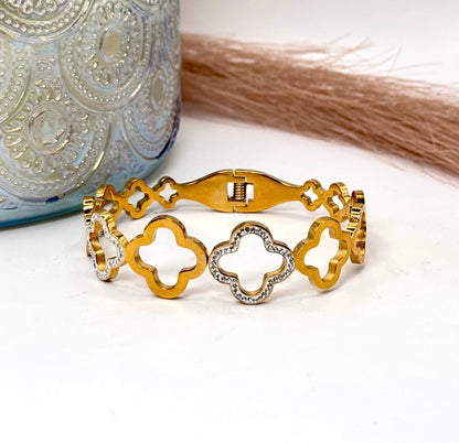 MT) Clover Bangle