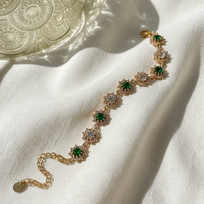MT) Emerald & Diamond Chain Bracelet