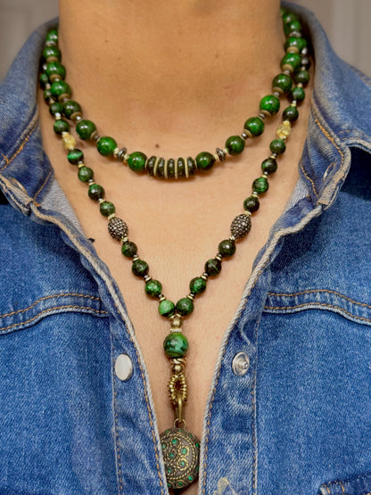 AM Custom Yellow Tiger & Emmy