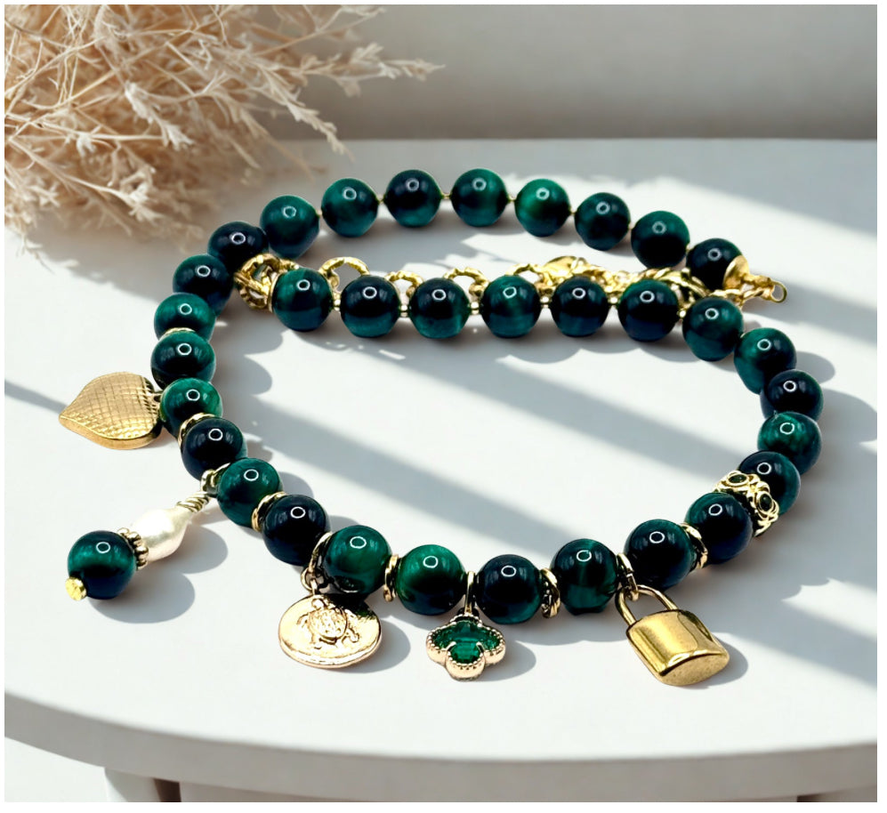 NK) The Emmy Necklace Stack